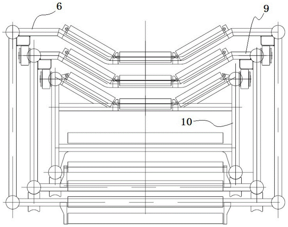 Telescopic folding type material conveying device and transport ship