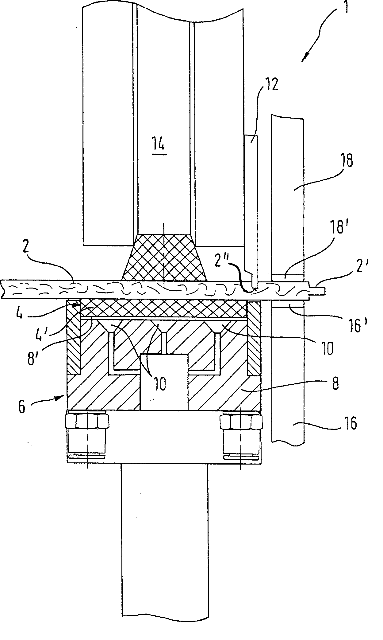 Workpiece transport device