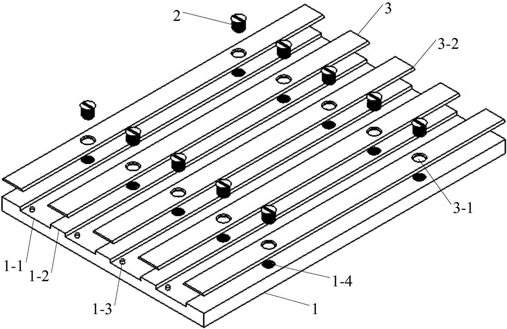 Auto-mounting tray for scattered or short-taped devices