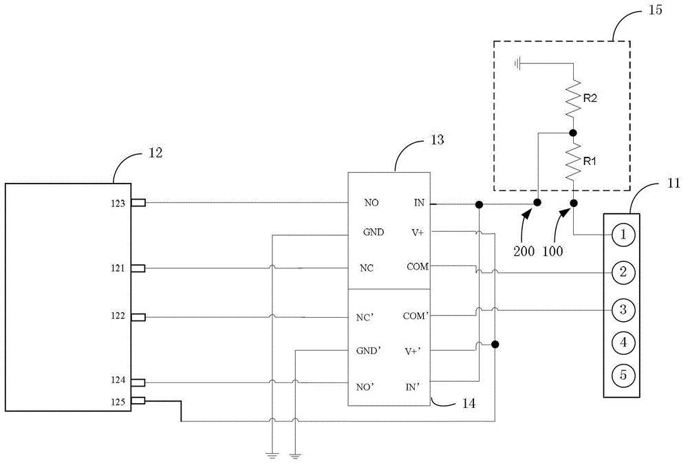 Circuit capable of reusing universal serial bus (USB)/ universal asynchronous receiver/ transmitter (UART) interfaces and electronic device using same
