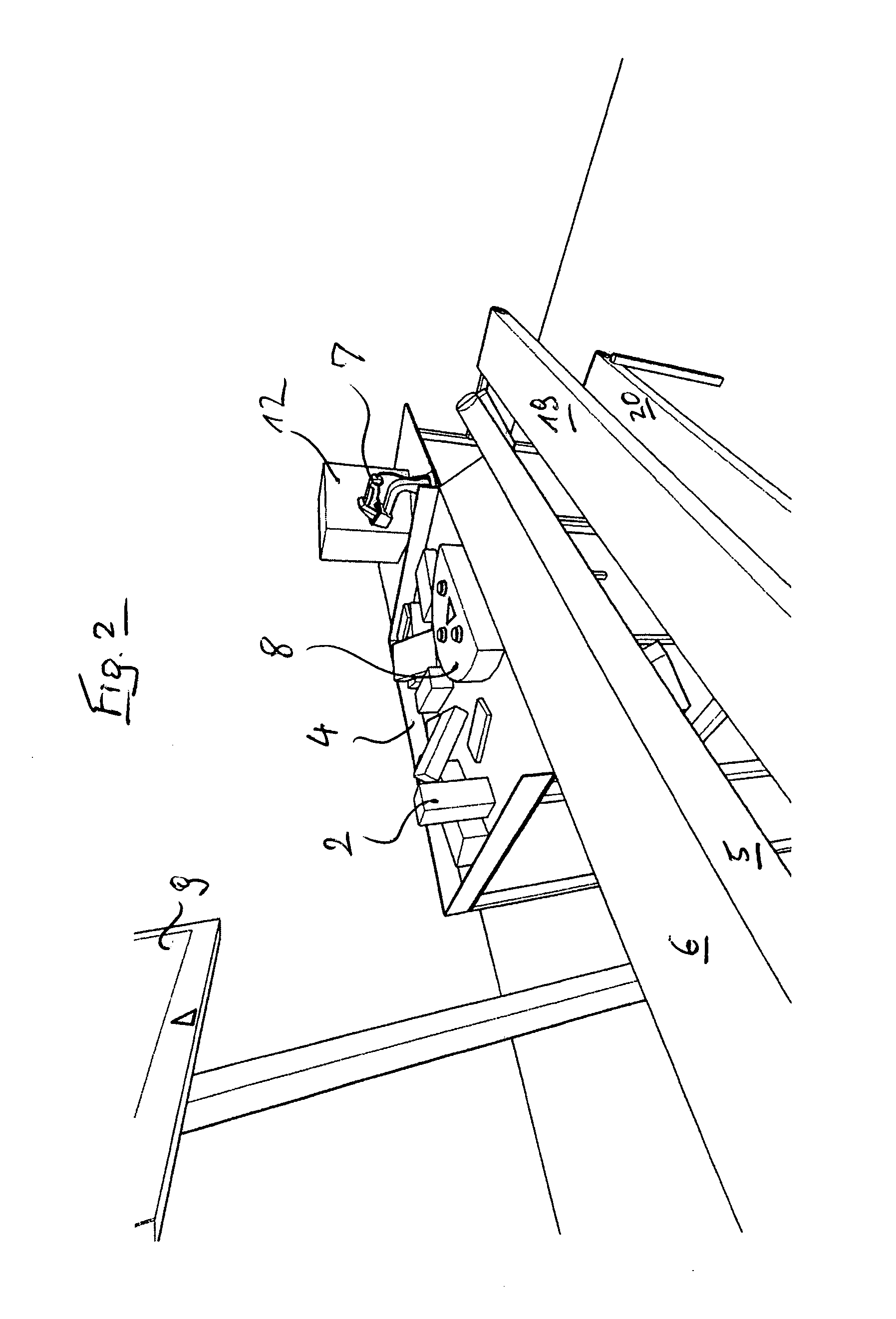 Device and process for recognizing and guiding individually packaged products with a code