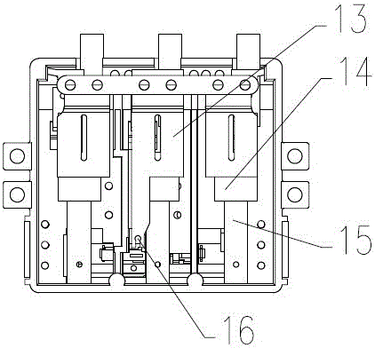 Oil-immersed circuit breaker