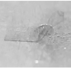 A light-colored transparent high-temperature-resistant shape-memory polyimide film material and its preparation method