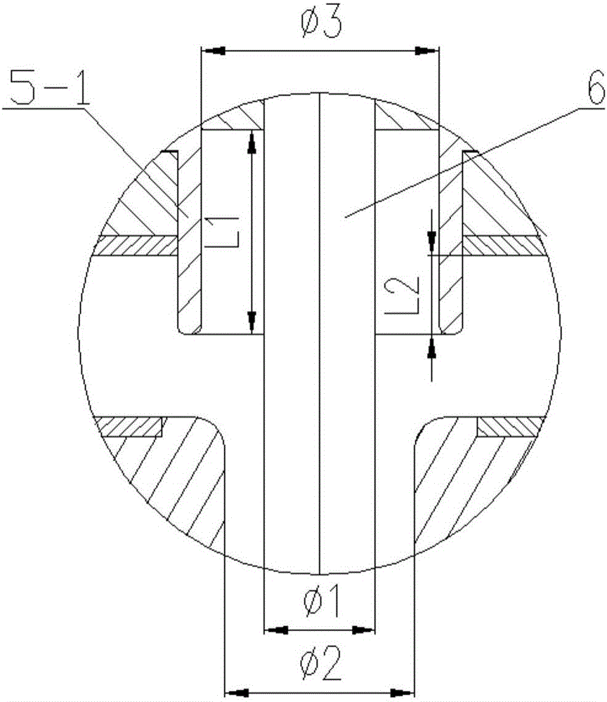 High-power rotary hinge based on waveguide distributors and implementation method of high-power rotary hinge