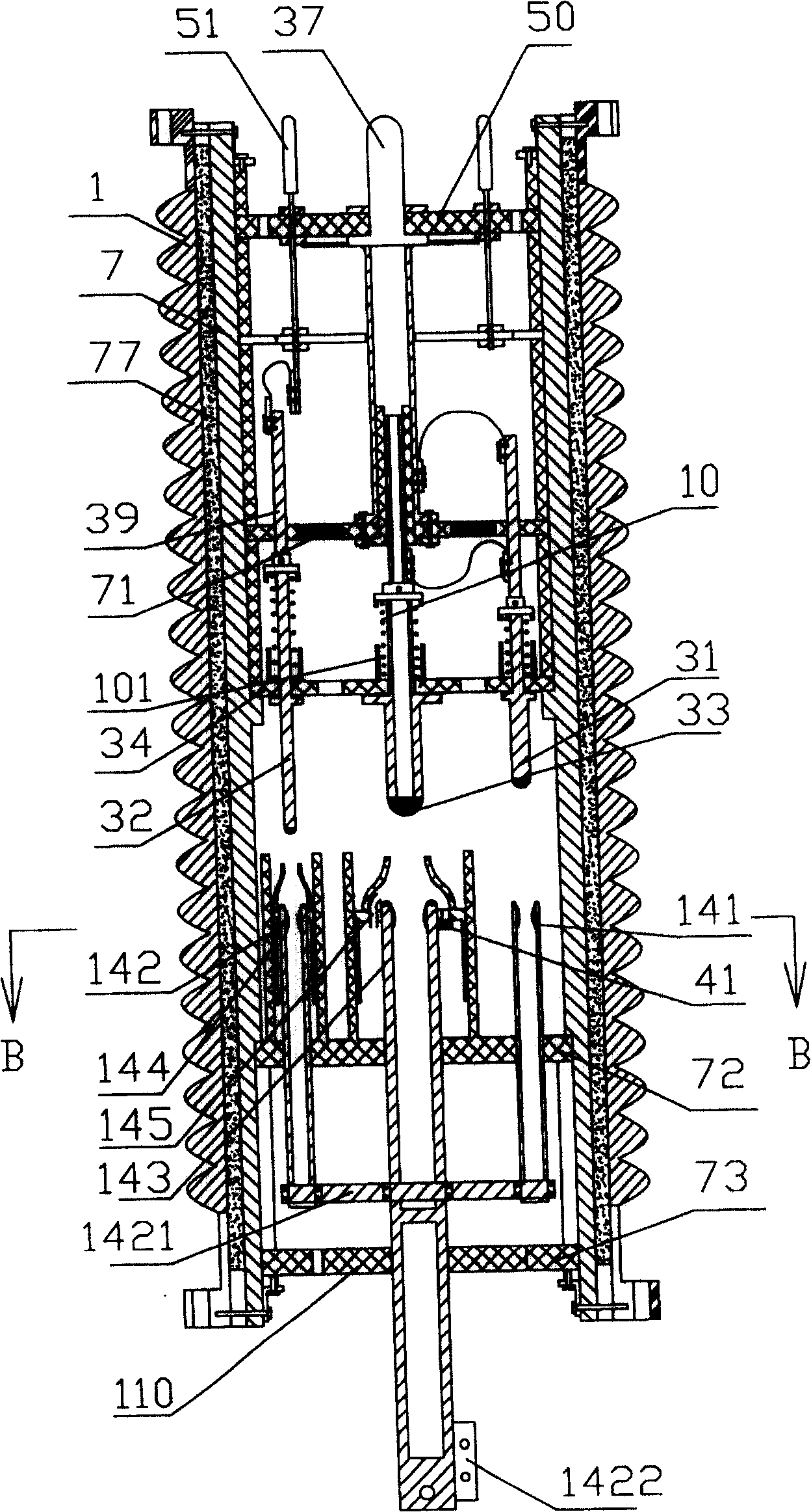 Double-fracture combination column type superhigh voltage multiplier breaking circuit breaker