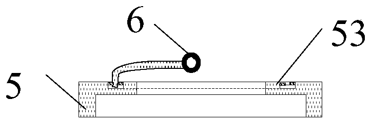 Vertical long pipeline hoisting type wire cleaning device and cleaning method