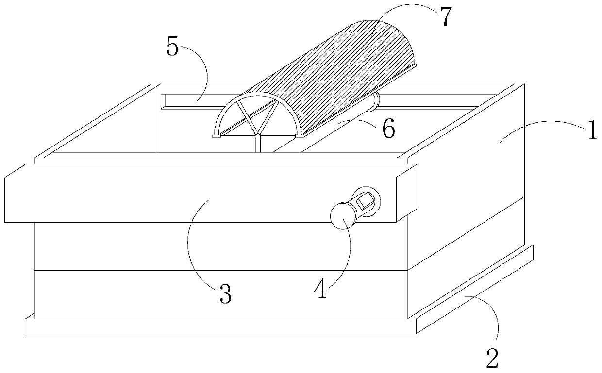 In-place turning throwing type aerobic solid fermentation tank capable of preventing impact and realizing uniform falling