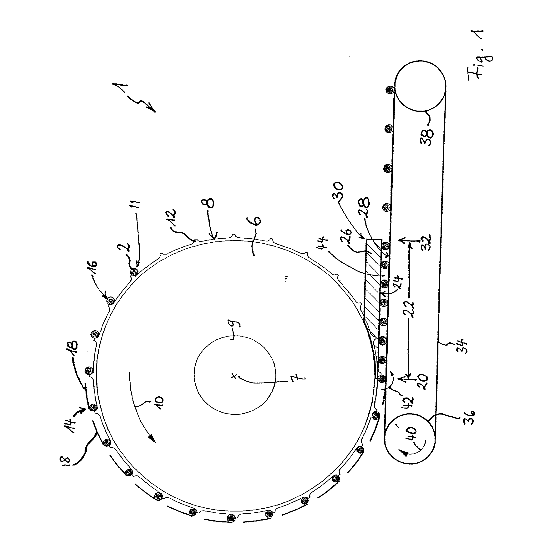 Method of and apparatus for convoluting bands around rod-shaped articles