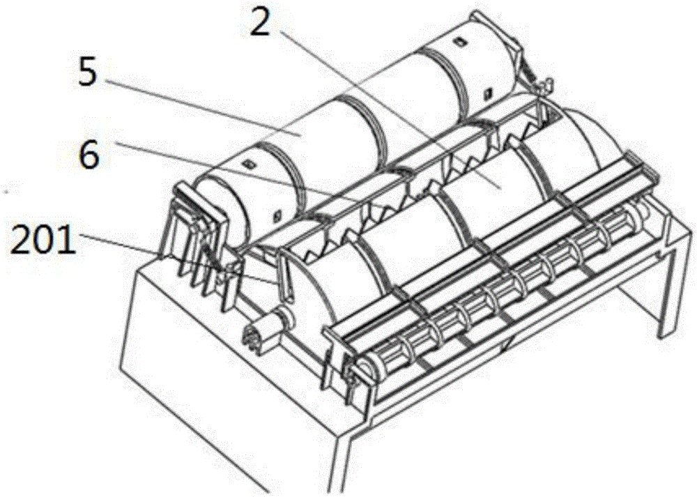 Roll paper extracting device