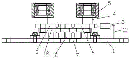 Centering device used during guide rail conveying