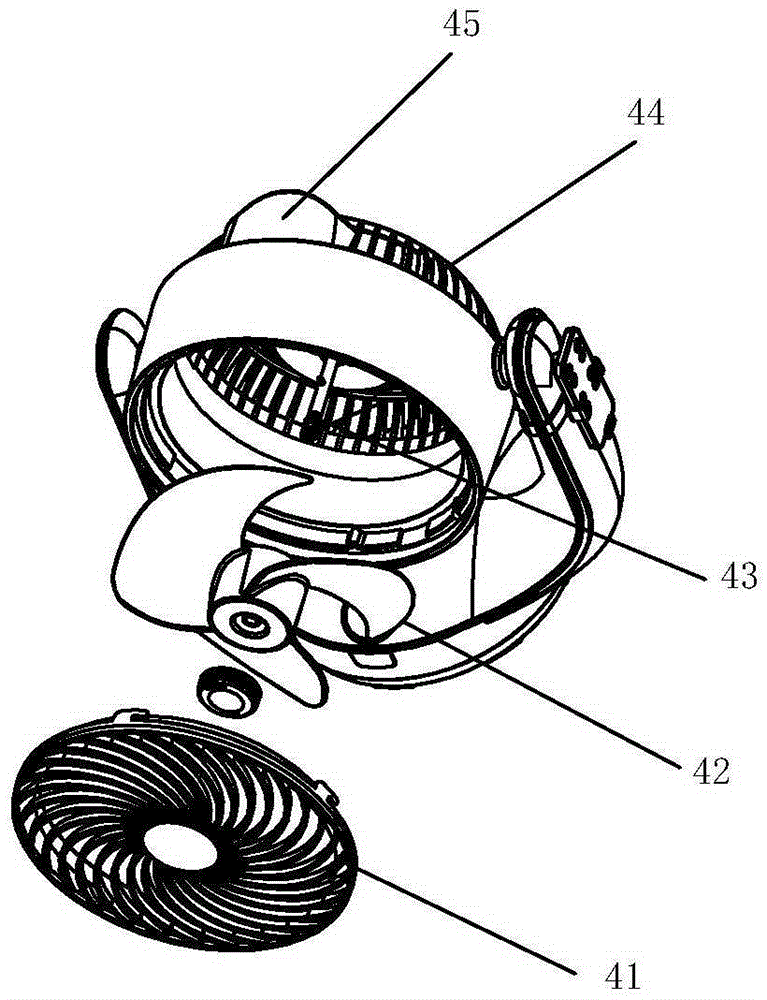 USB (Universal Serial Bus) fan capable of automatically and vertically blowing