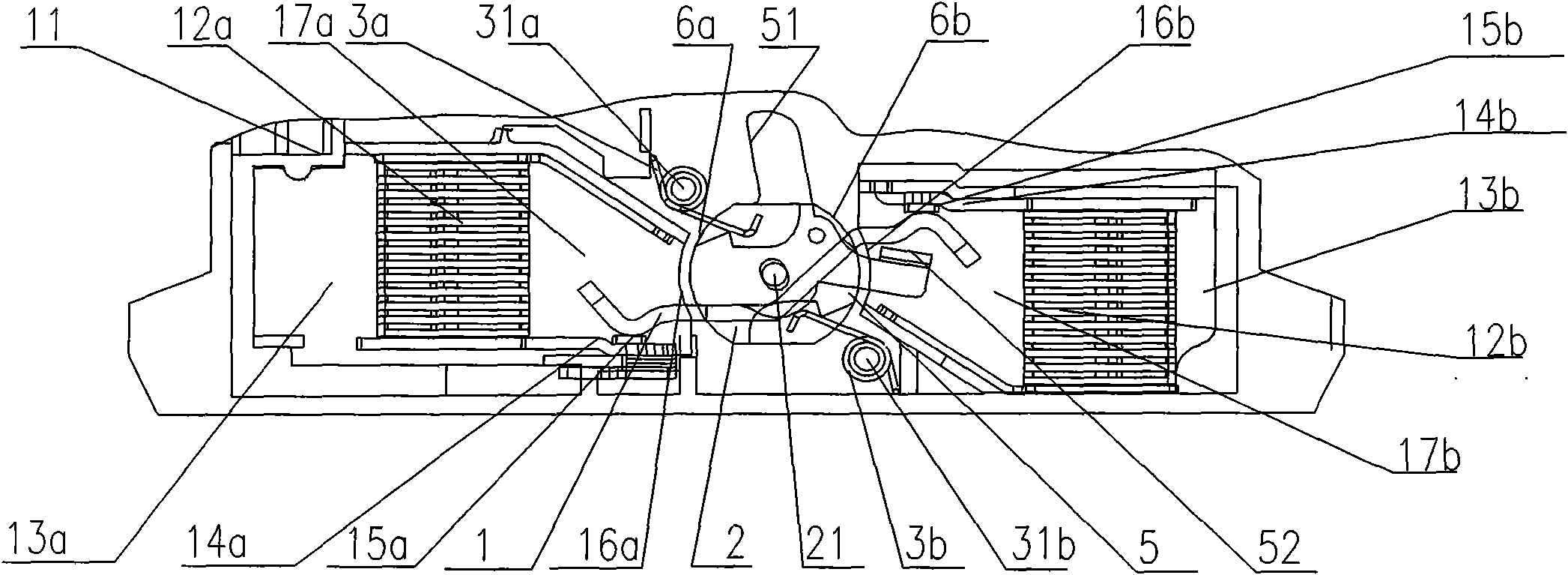 Circuit-breaker automatic closing contact device with high breaking capacity