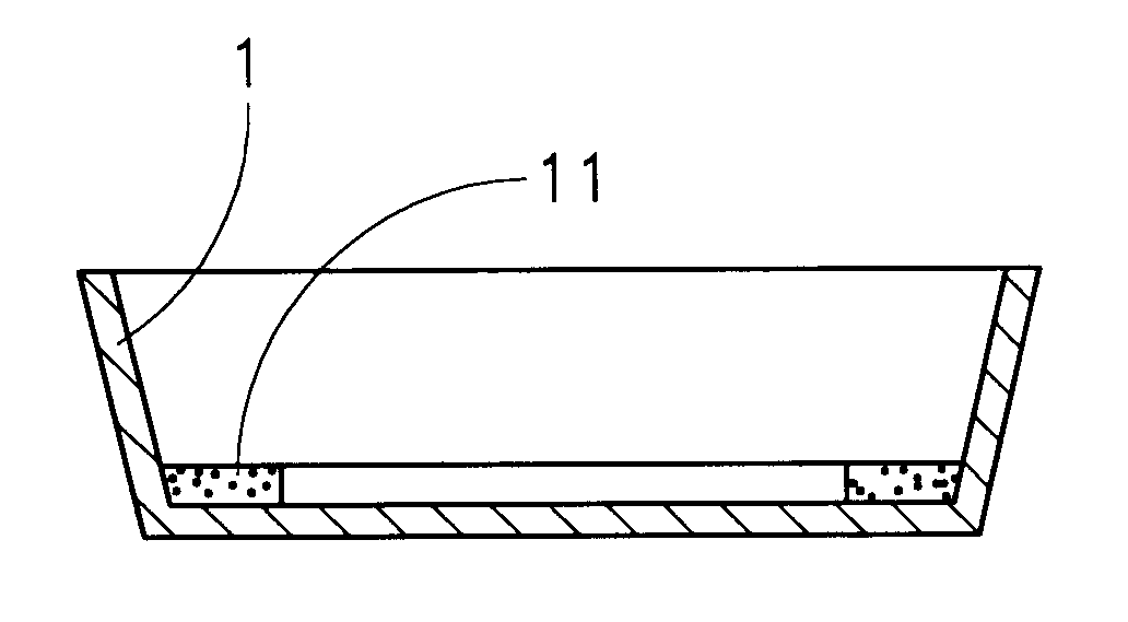 Container assembly provided with anitbacterial agent against slow-leak bacteria