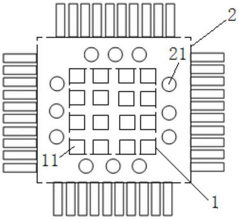 Heat-conducting bonding pad and package structure of QFP chip with heat-conducting bonding pad