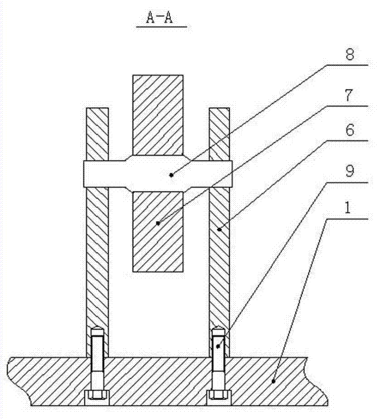 Station device for carrying cylinder cover test piece