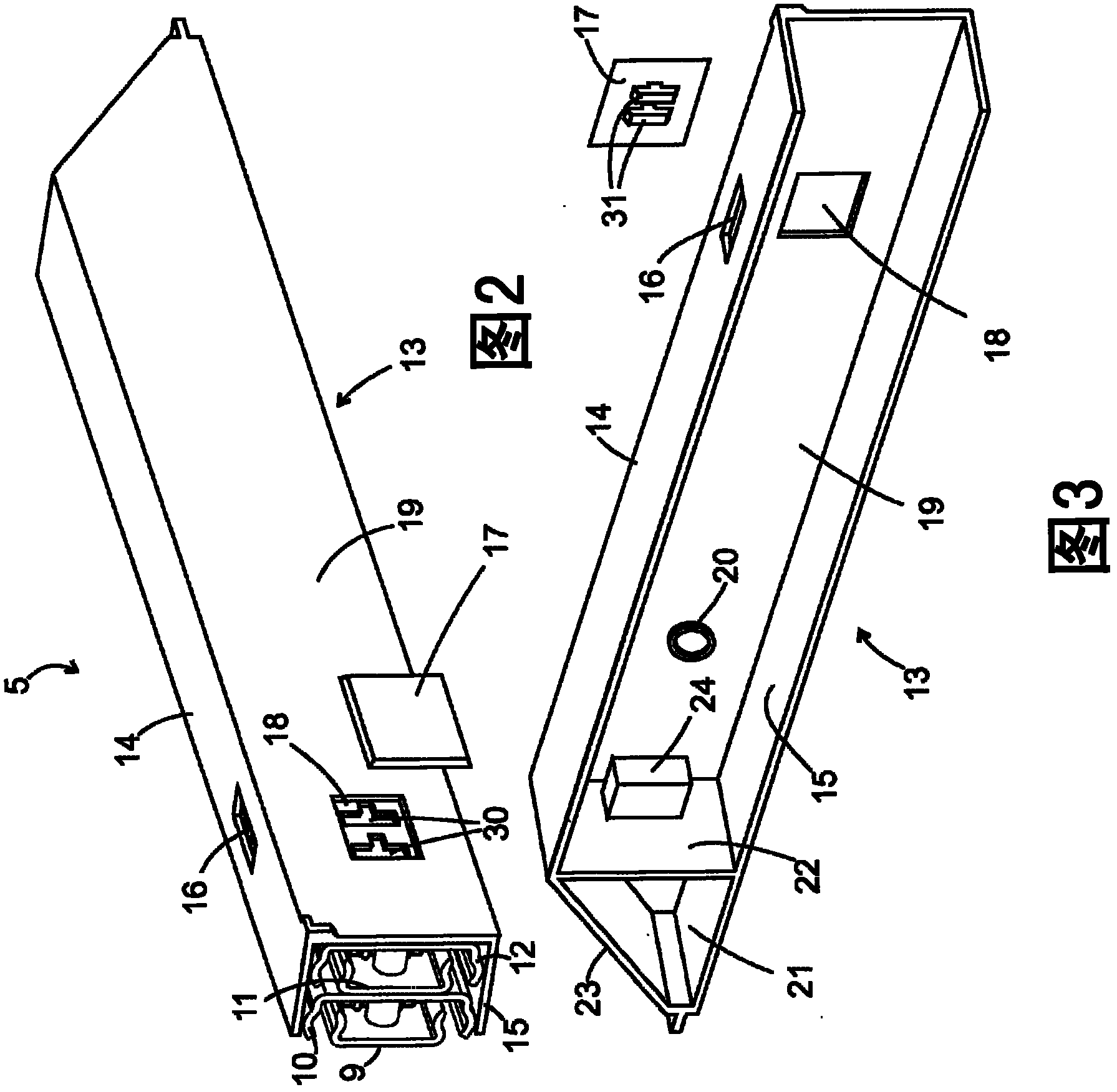 Refrigeration device having telescopic pull-out element