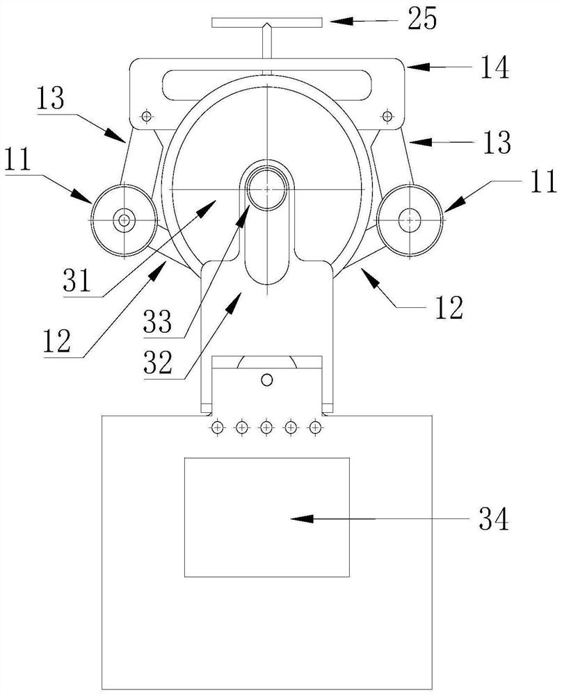 Device for measuring distance between conducting wire and ground wire of power transmission line