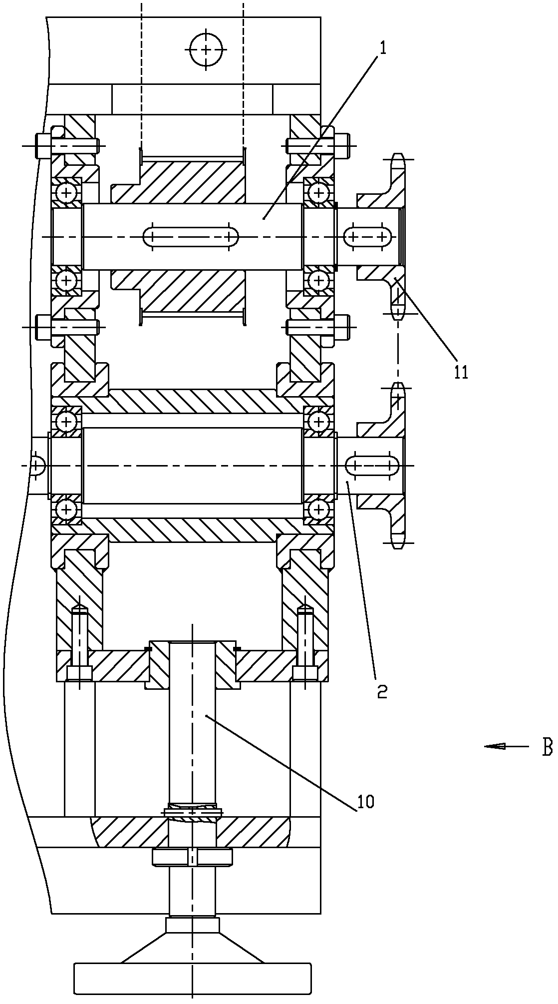 Puncturing synchronous transmission device of paper bag machine