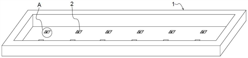 Solid and liquid garbage separation device and garbage treatment equipment