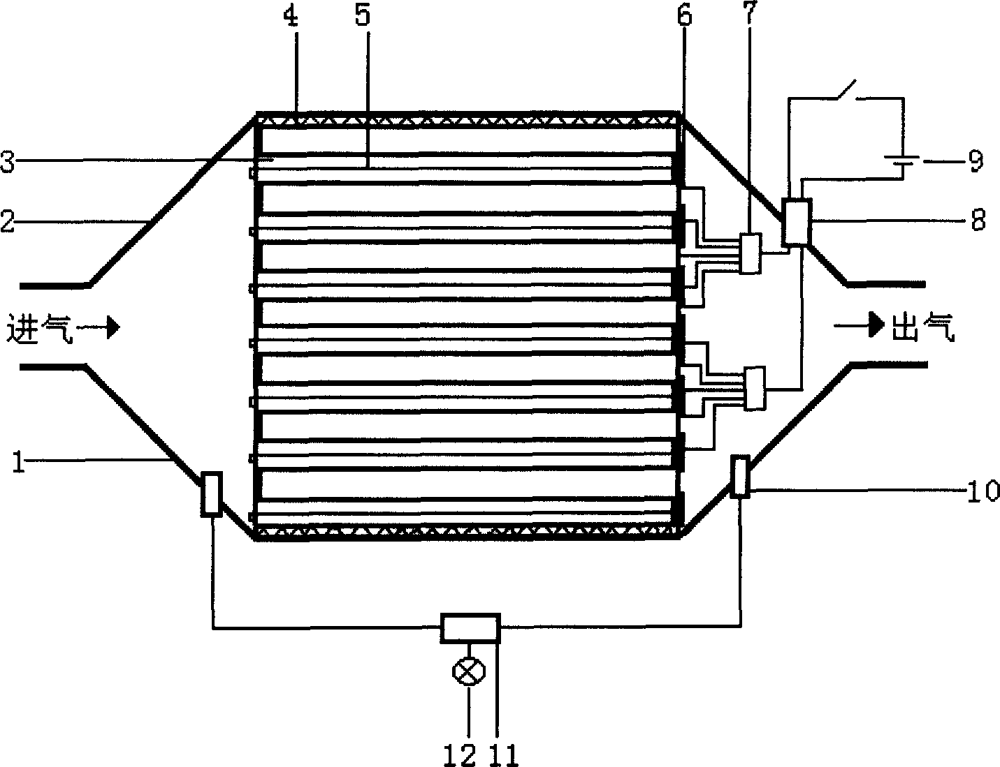 Wall flow exhaust particle filtering and electricalloy heating post-regeneration treating device for diesel engine
