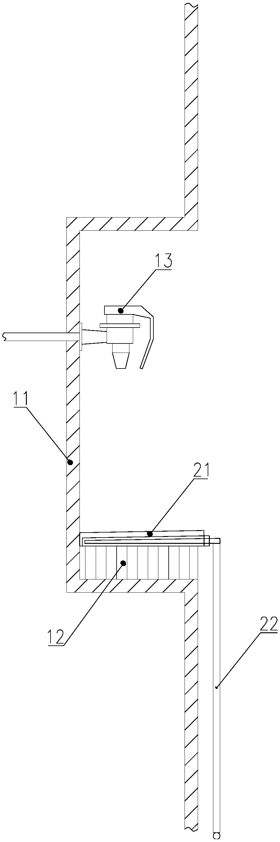 Water receiving device suitable for household water dispenser