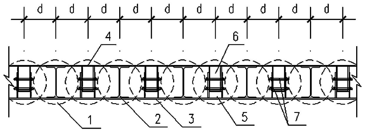 Steel crown beam used for SMW construction method and assembly method thereof