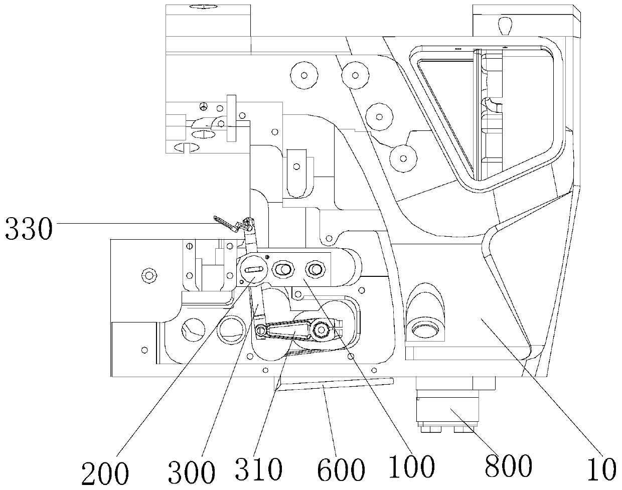 Oil discharge structure of looper mechanism on sewing machine