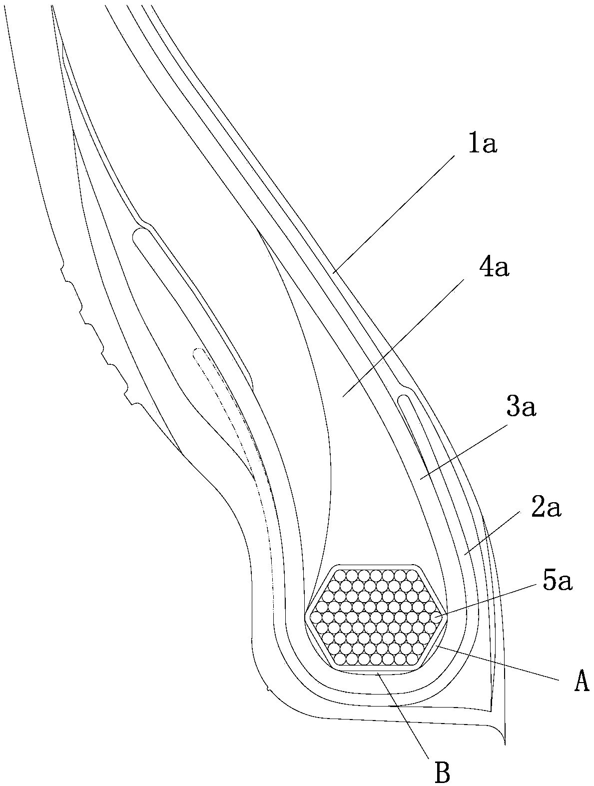 Tire reinforcing triangular combination structure