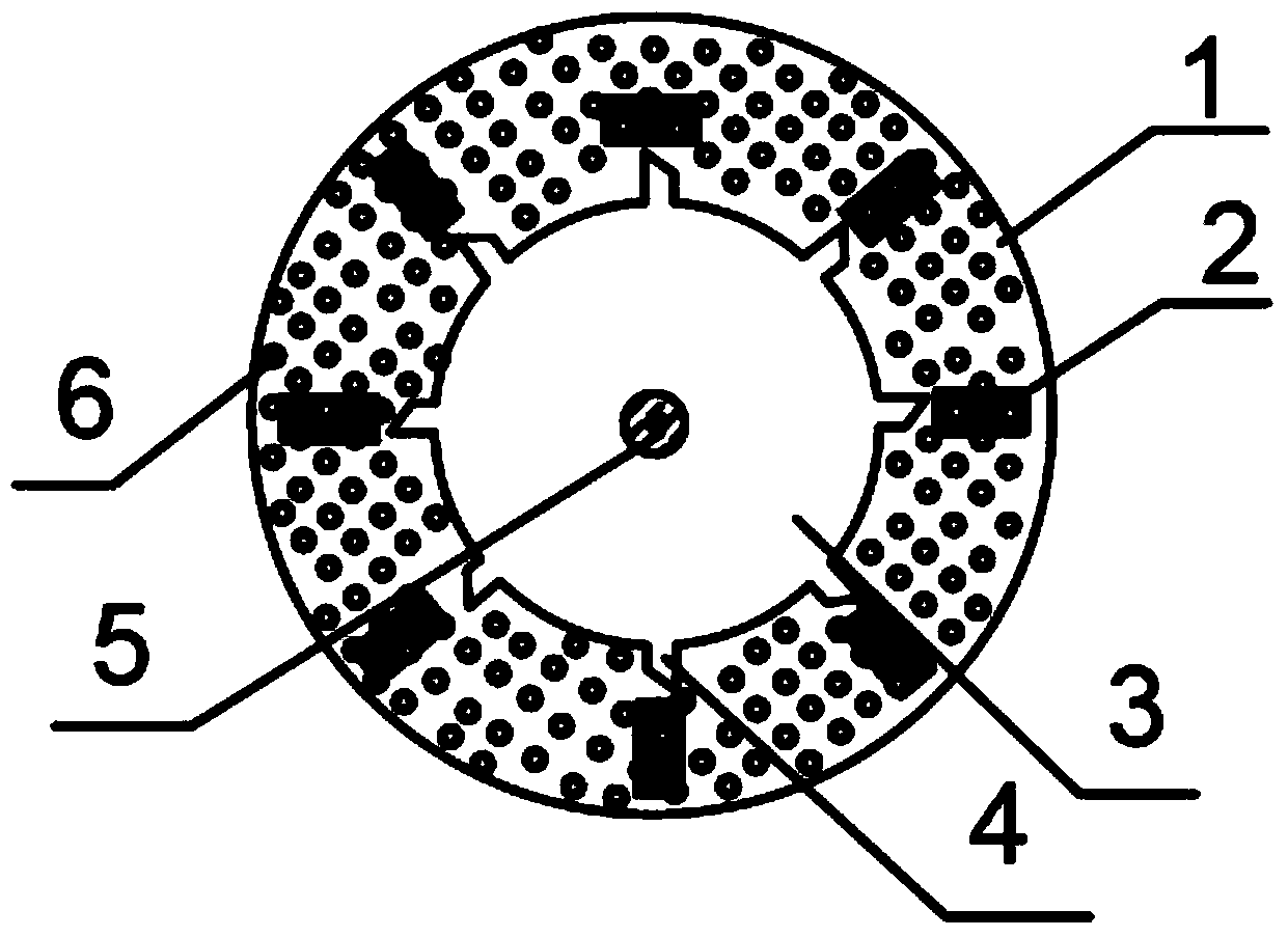 Crushing structure of PE particle crushing machine