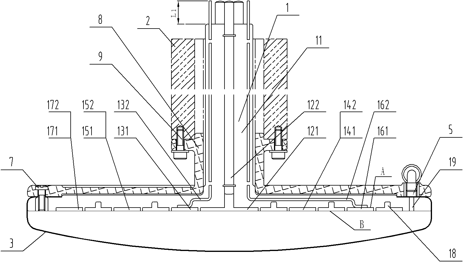 Radio frequency external electrode with variable electrode equivalent diameter, and radio frequency heat treatment device