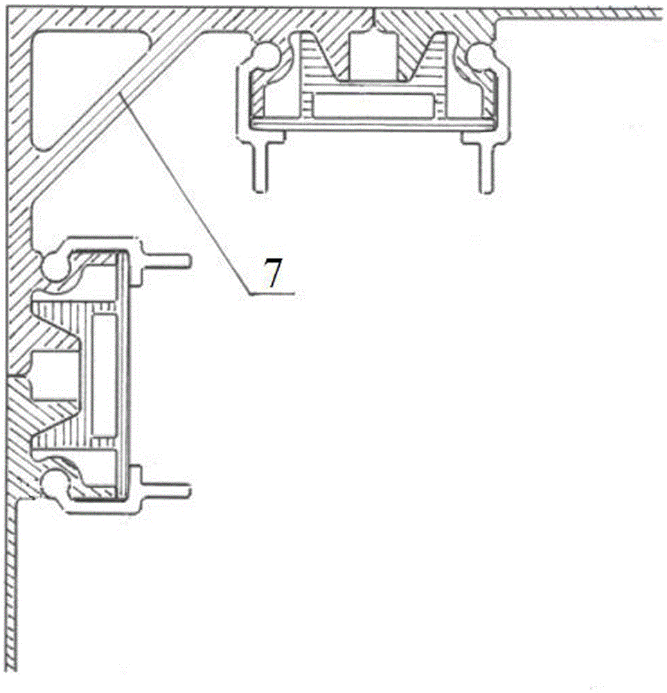 A composite structure aluminum alloy formwork