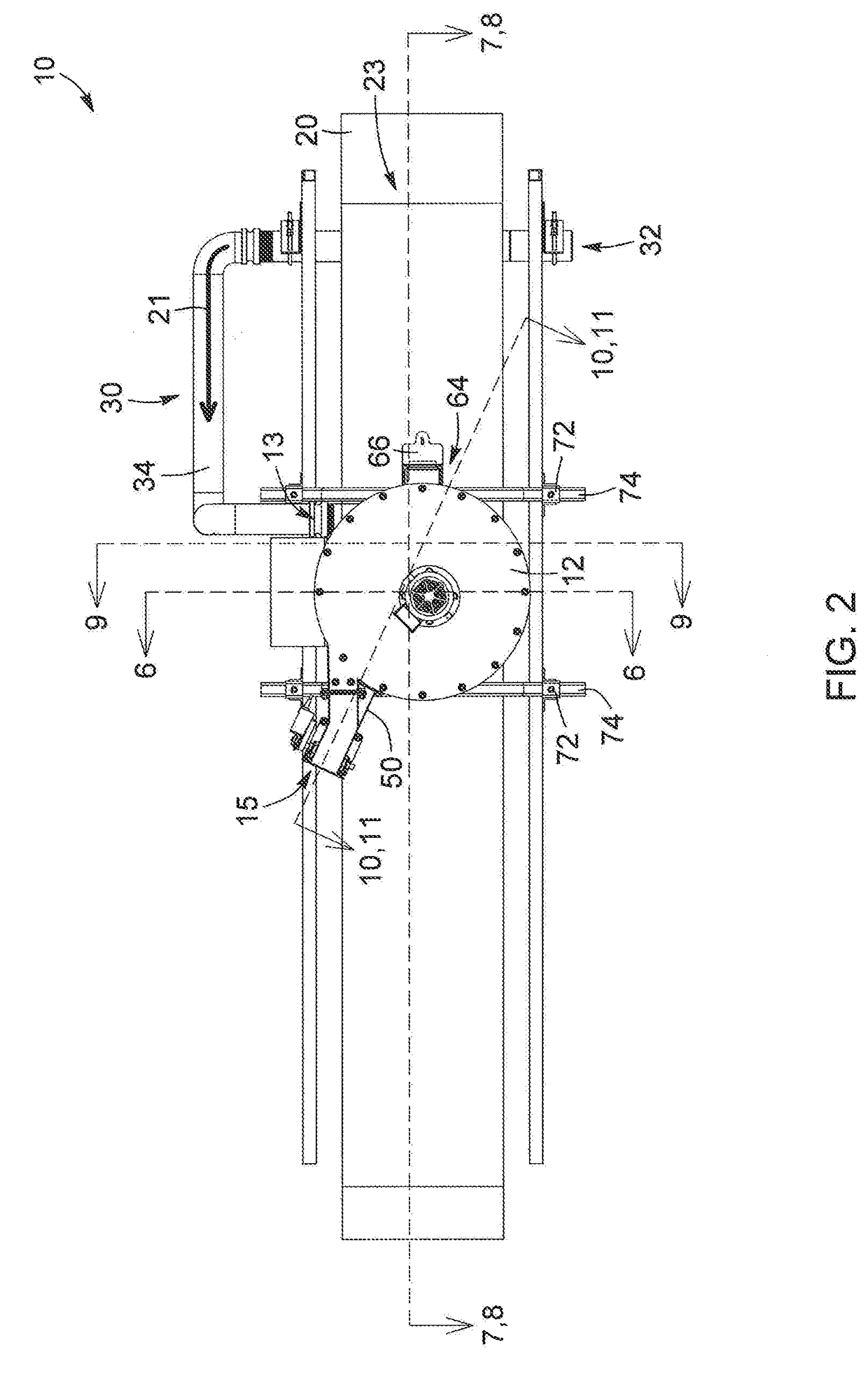 Vacuum system and method of vacuuming using same