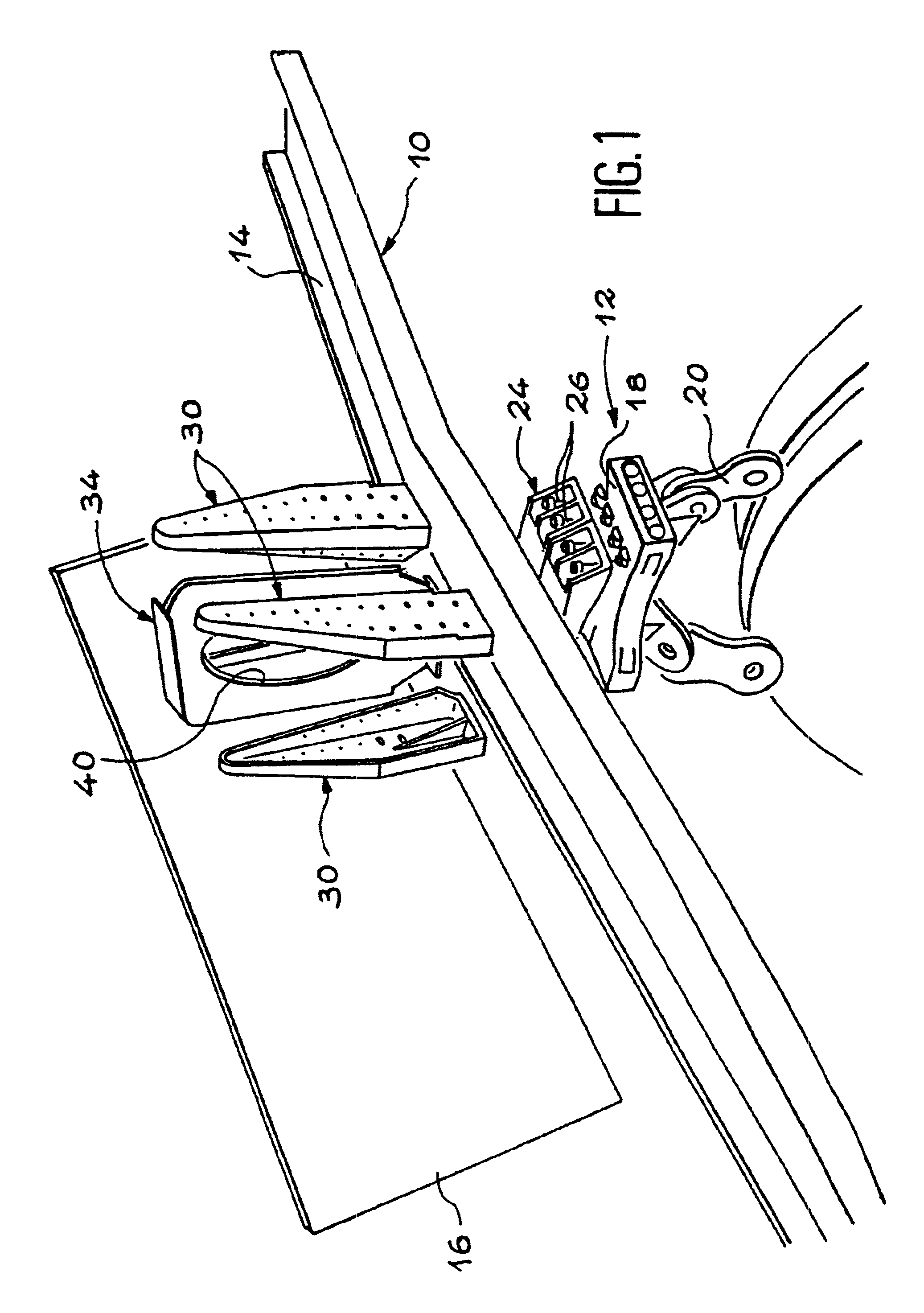 Device for recovery of forces generated by an aircraft engine