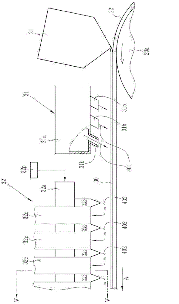 Drying device and solution film forming method