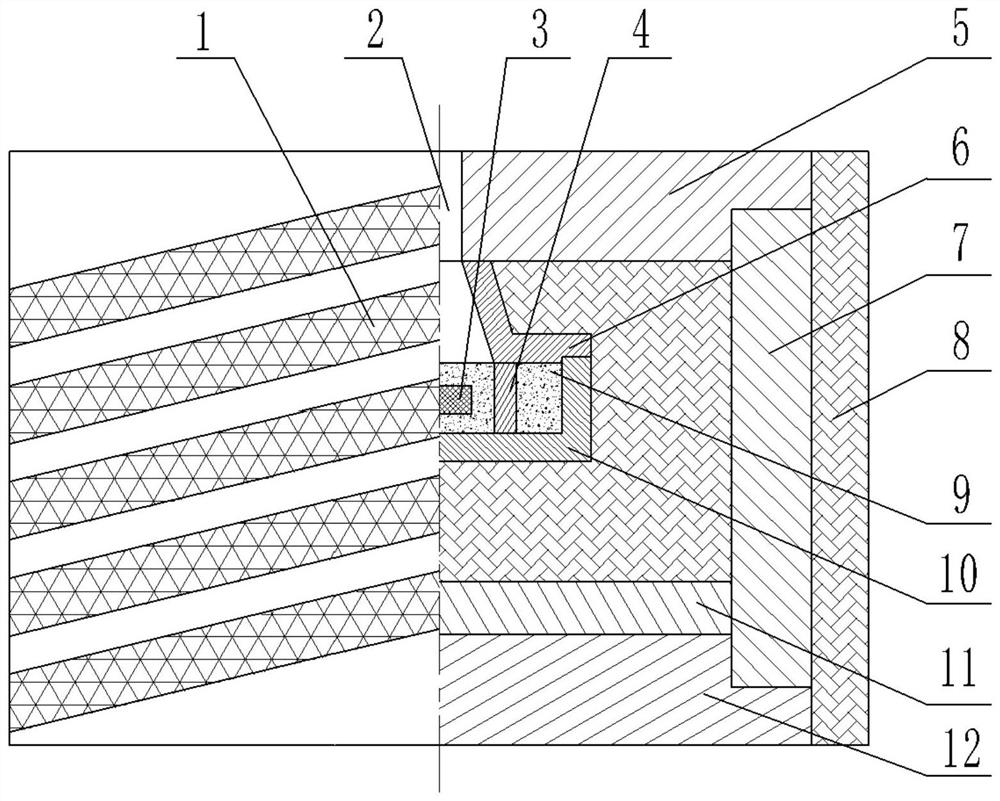 An auxiliary heat preservation device for microwave sintering