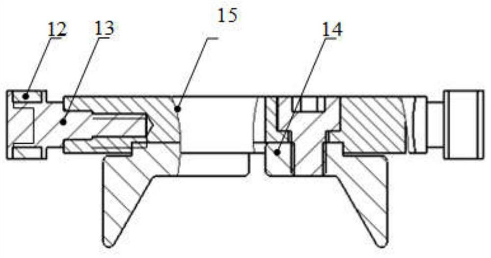 Two-side clamping type impact actuating device