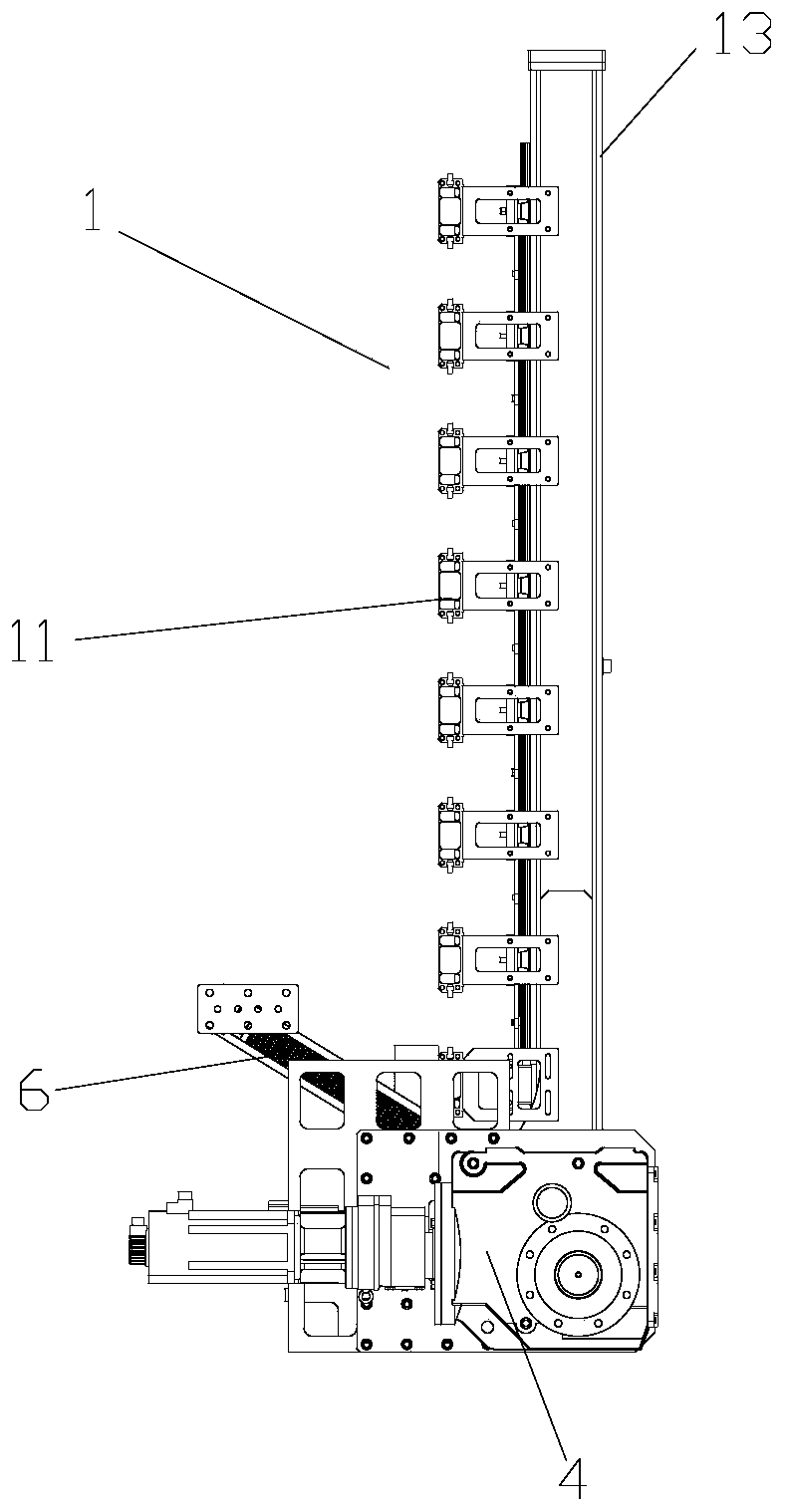 Feeding and discharging auxiliary device and pipe expander with same