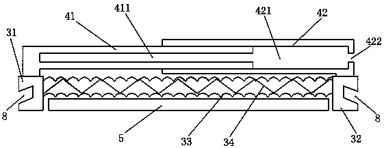 Reactive force extrusion type stern shaft sealing device