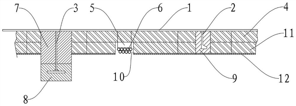 Insulation structure in a hull cabin and manufacturing method thereof