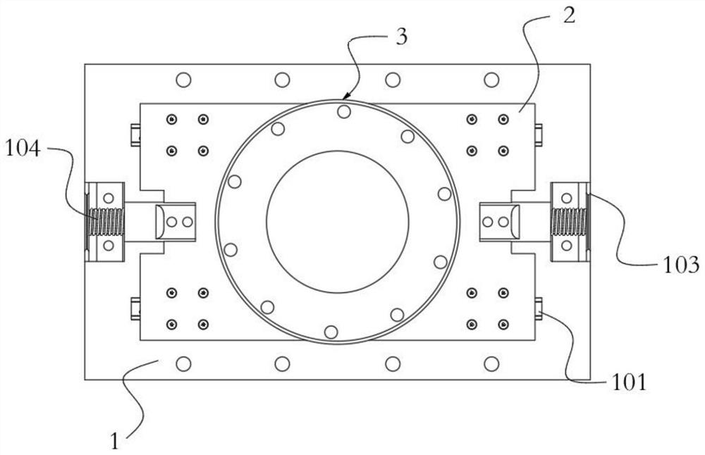 Automatic wheel set centering device for wheel flaw detection