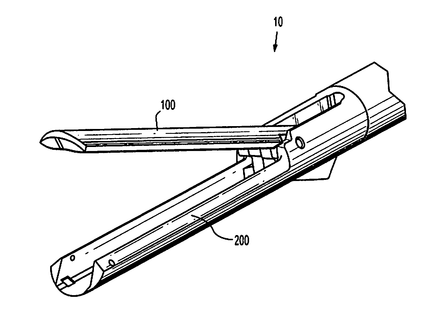 Surgical stapling device with captive anvil