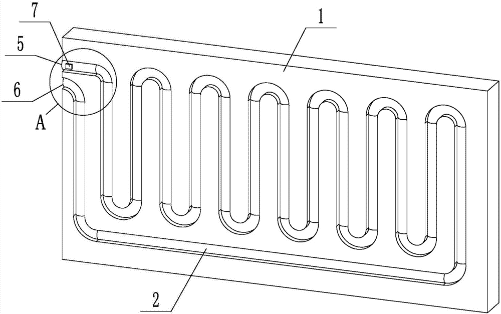 Water-tank-free heat storage plate core