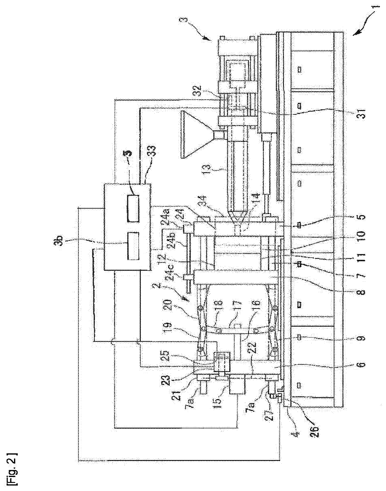 Injection molding machine and flash prevention method