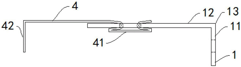 Assembly for connecting ridge covering cap with roof panels