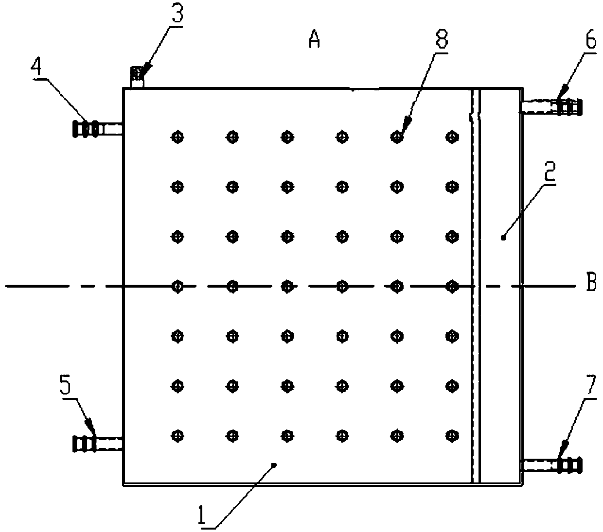 Surfacing test panel cooling device and using method thereof