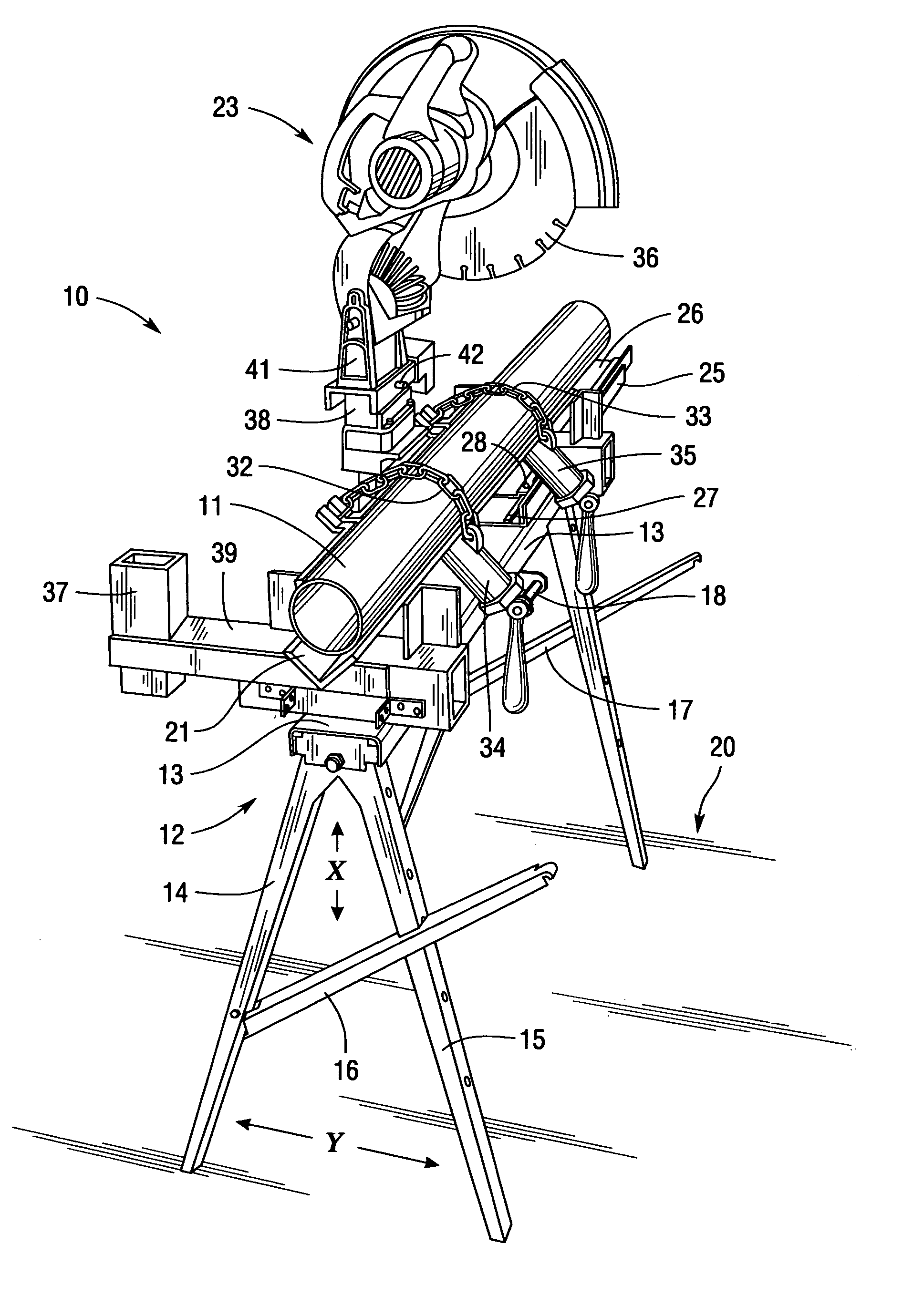 Portable pipe cutting apparatus