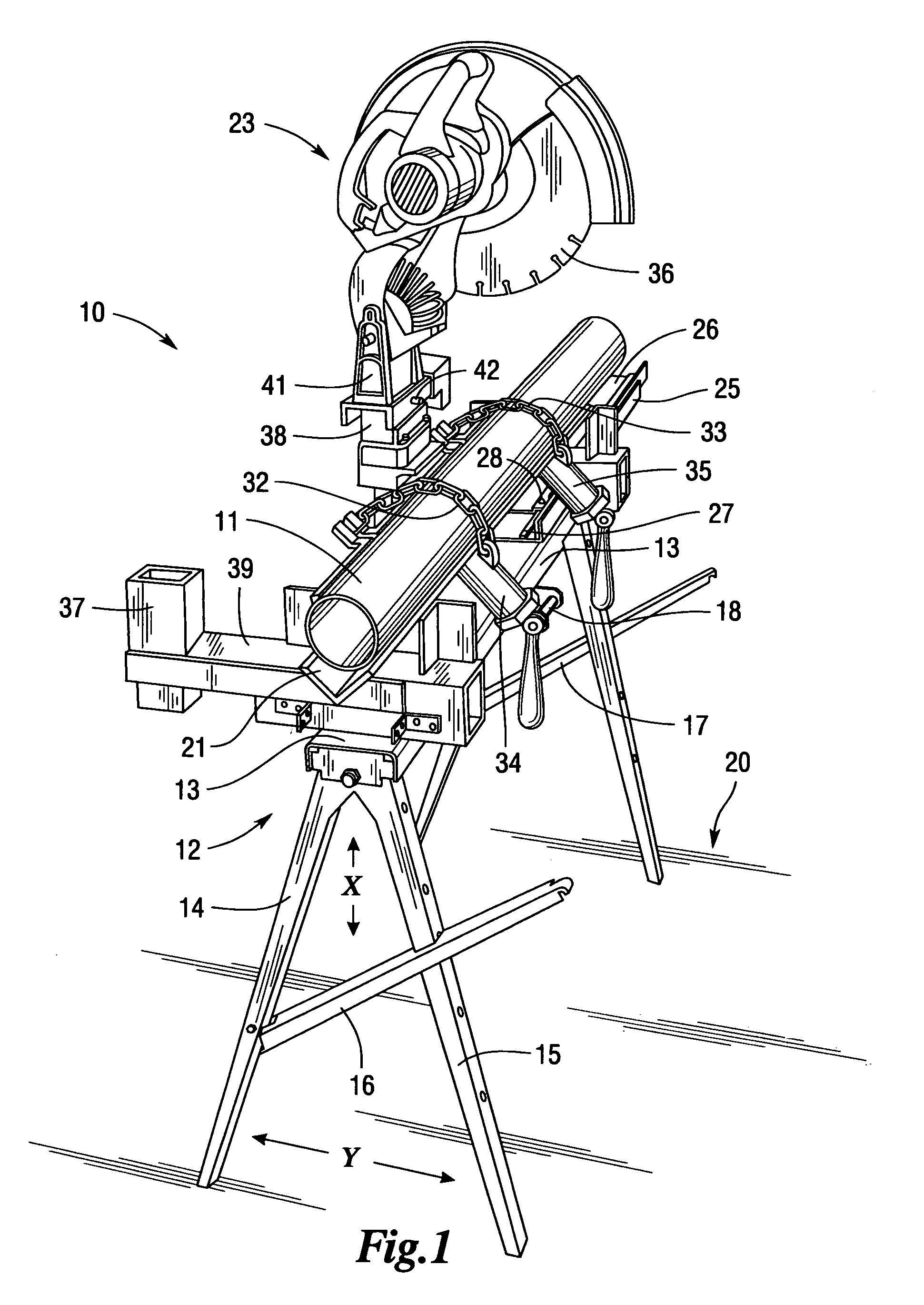 Portable pipe cutting apparatus