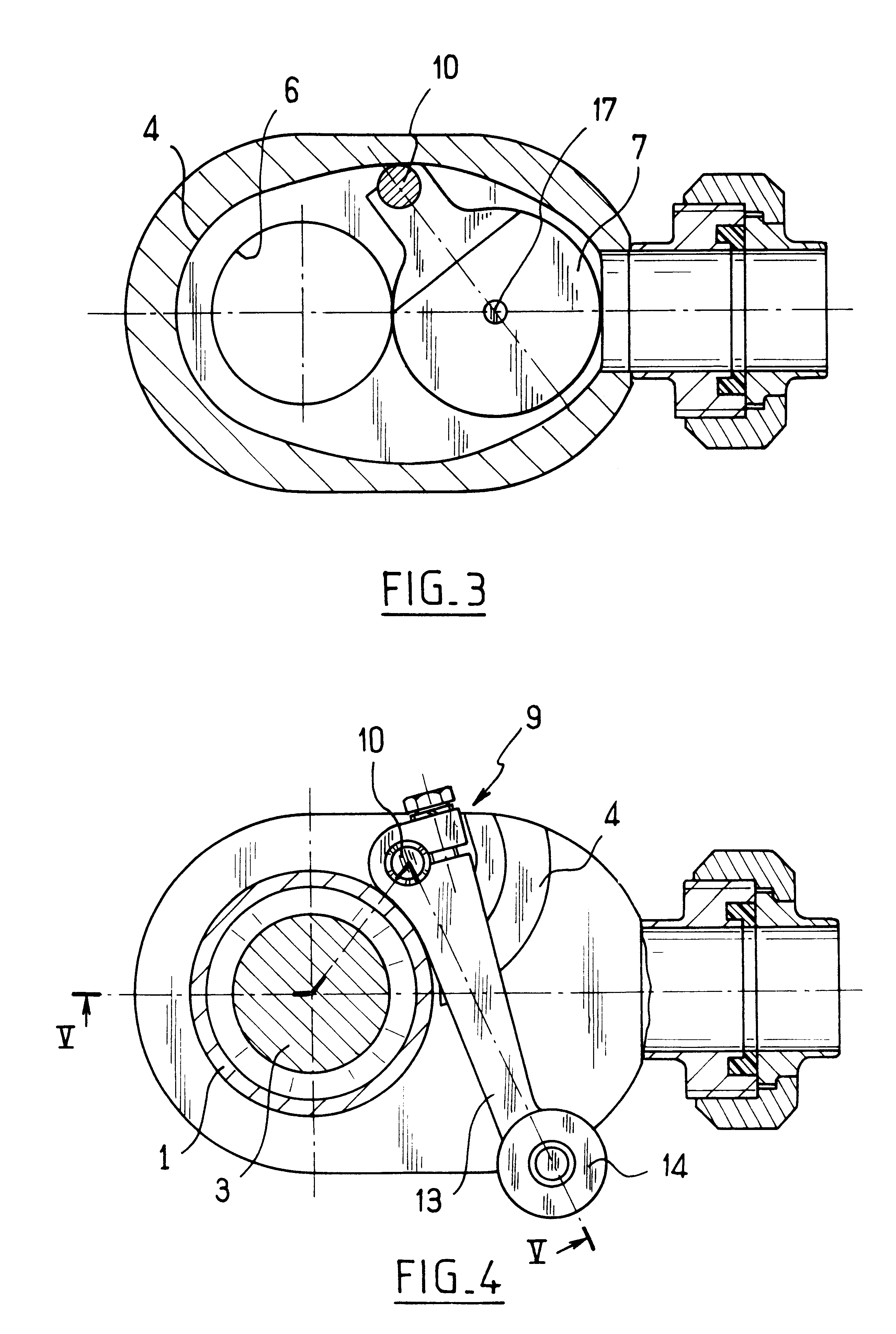 Device for filling receptacles and fitted with an integrated cleaning device