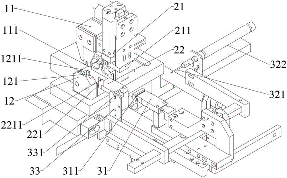 Wire kinking and middle peeling machine and application method thereof