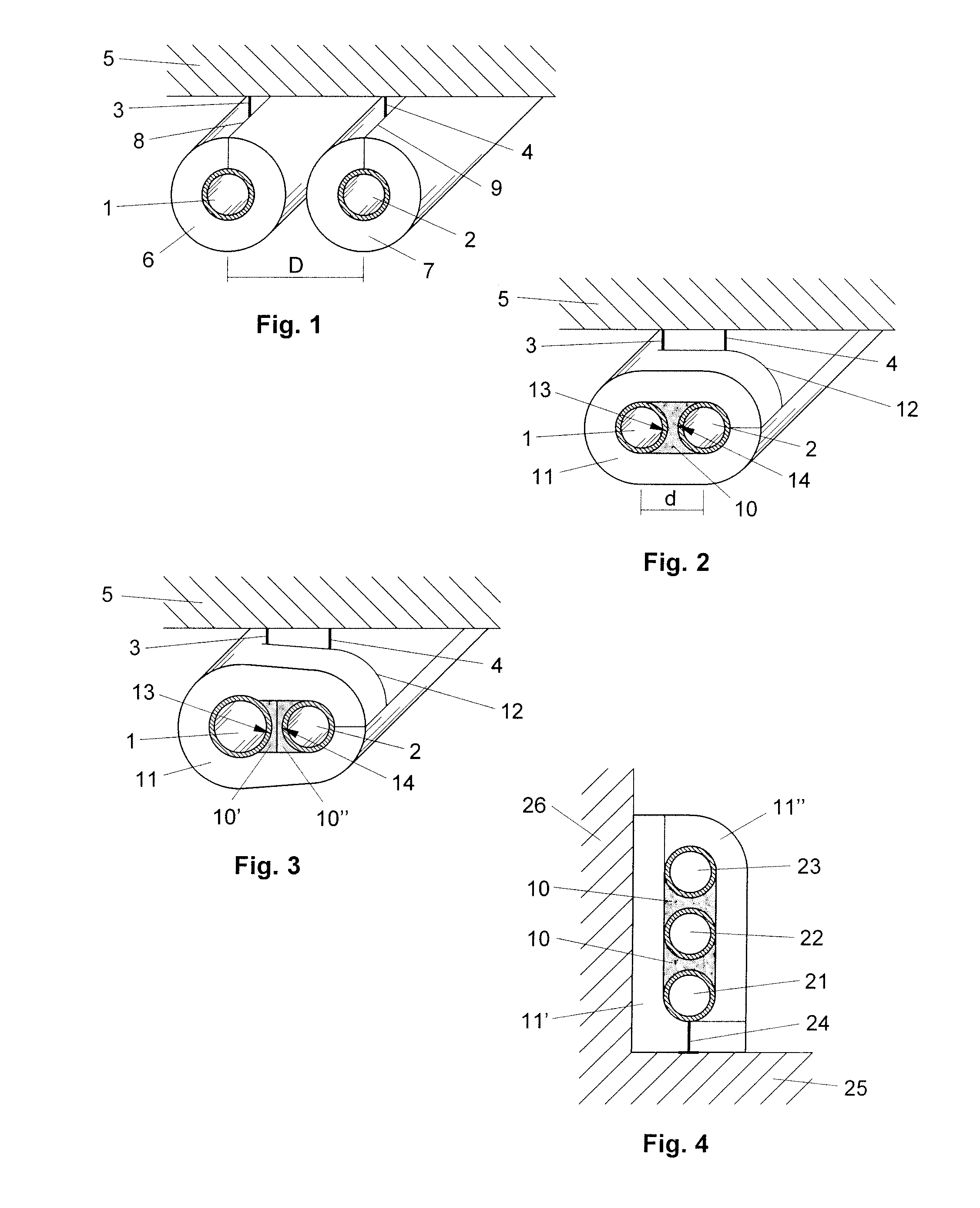 Pipe insulating assembly